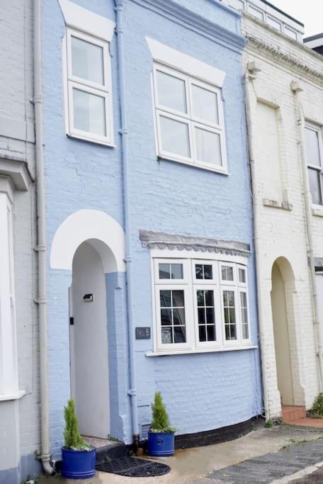 The Blue House On The Casa vacanze Southampton